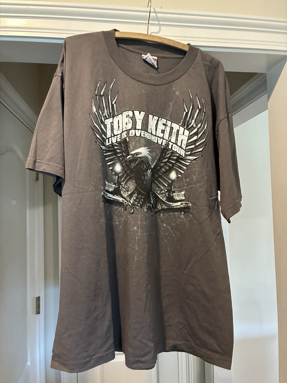 HOM5018 Toby Keith Size 2X Vintage Graphic Concert Shirt Gray - Bayside Tech